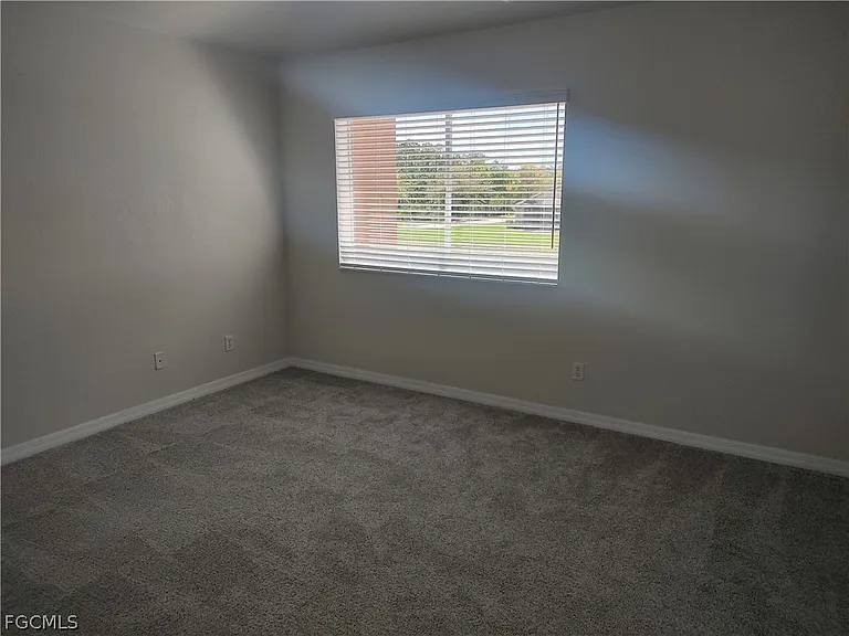 2434 Laurentina Ln — Photo 11