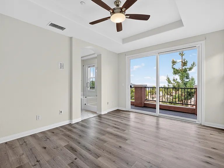 1357 Sky Ridge Ct — Photo 10