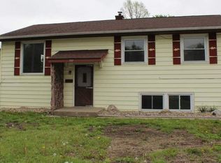 707 Georgia St, Walkerton, IN 46574