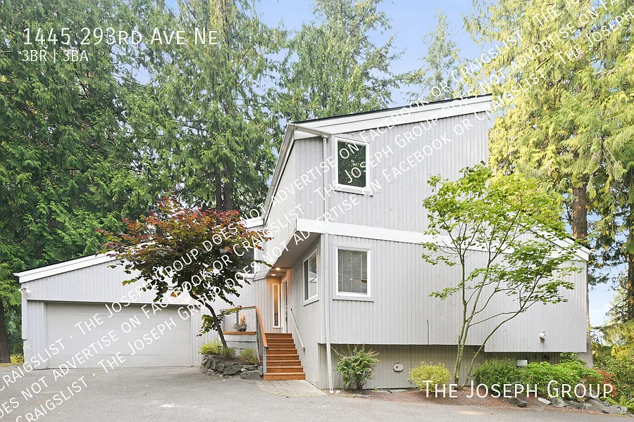 1445 293rd Ave NE