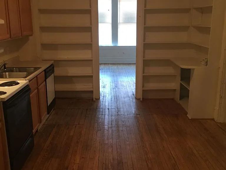102 W Pine St #A — Photo 2