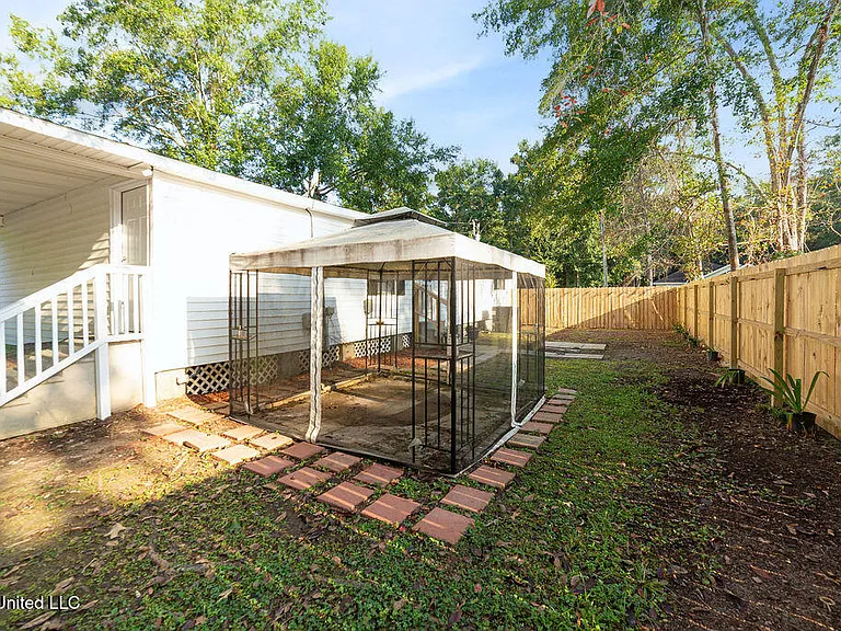 10828 Haena Ct — Photo 12