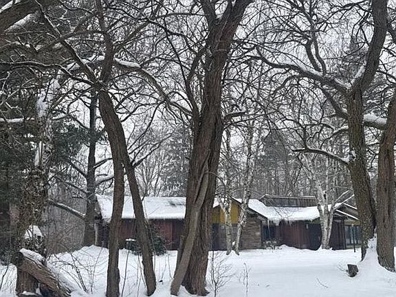 3rd image of 375 N Revere Rd