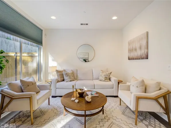 2924 Rowena Ave #9, Los Angeles, CA 90039