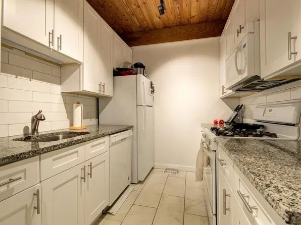 2830 N Burling St APT D, Chicago, IL 60657