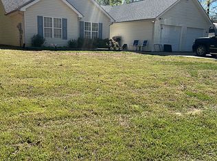 5302 Morgan Manor Dr, Lula, GA