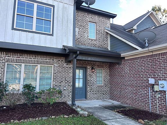 2nd image of 585 Polo Way