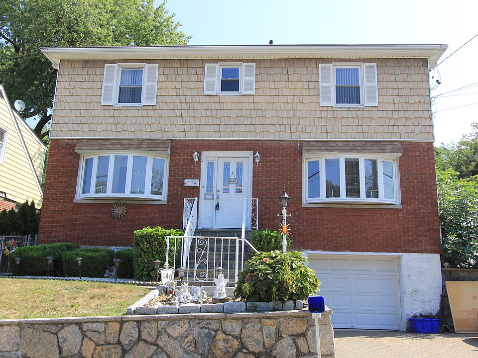 1st image of 140 Rossiter Ave