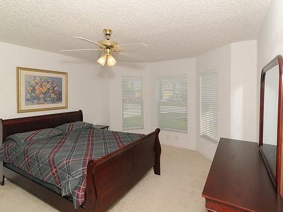 4th image of 3112 Hillside Ln