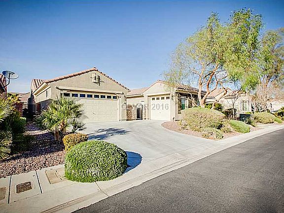 5th image of 7216 Royal Melbourne Dr
