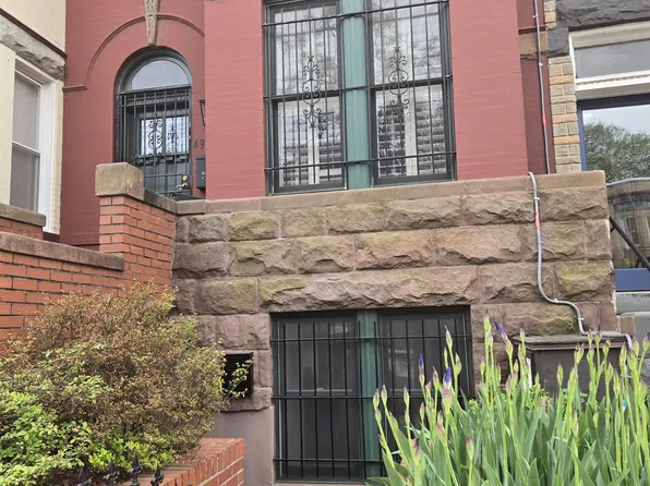 49 Q St NE APT B, Washington, DC 20002