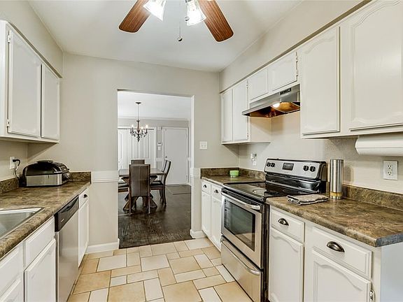 2nd image of 1317 Seabrook Dr