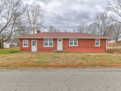 817 N Illinois St, Chandler, IN, 47610