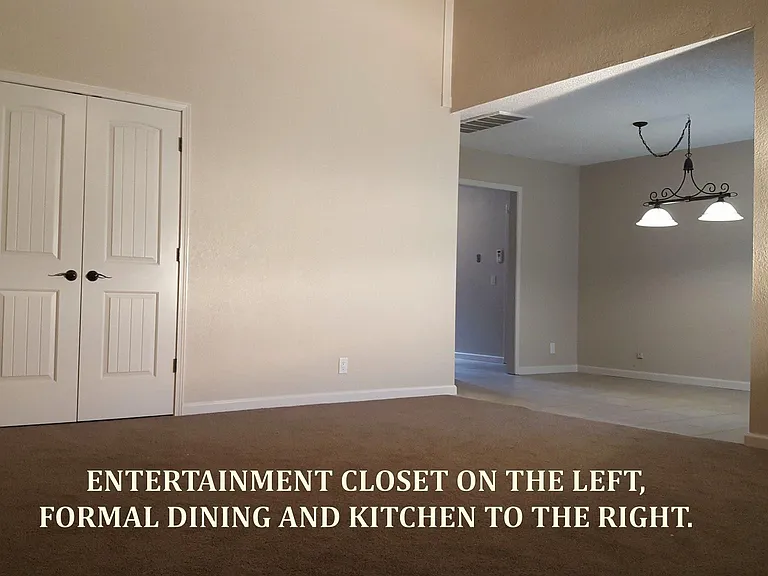2804 E El Paso St — Photo 10