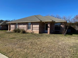 1224 Winscott Rd, Benbrook, TX 76126