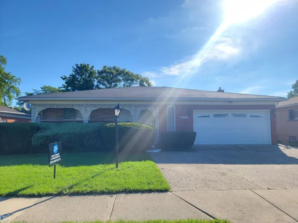 29322 Ridgefield Ave, Warren, MI 48088