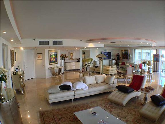 4th image of 19707 Turnberry Way Ph B