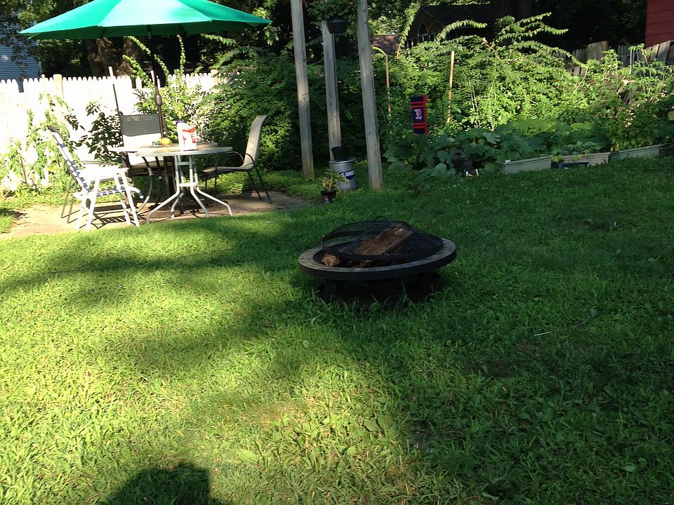 2nd image of 135 Rosedale Ave