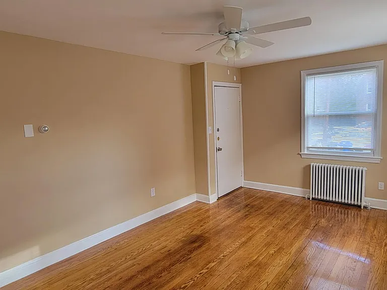 814 Greenwood Cir #2 — Photo 32