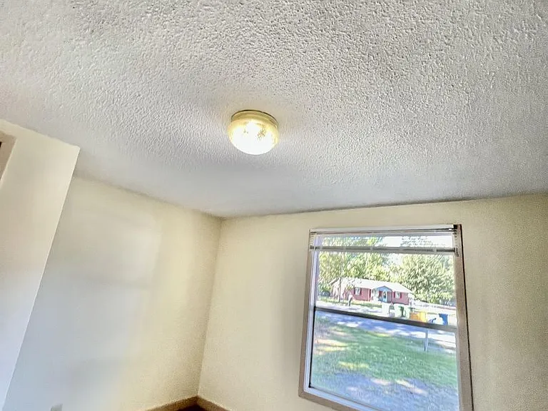 5566 Sycamore St — Photo 6
