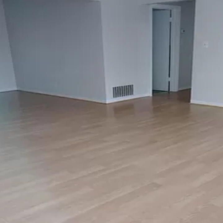 1st image of 560 12th Ave NE #2