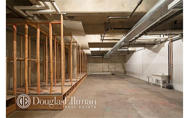 Sold by Douglas Elliman | media 17