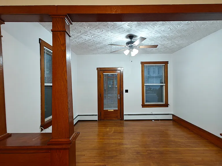 118 Shaw Ave — Photo 8