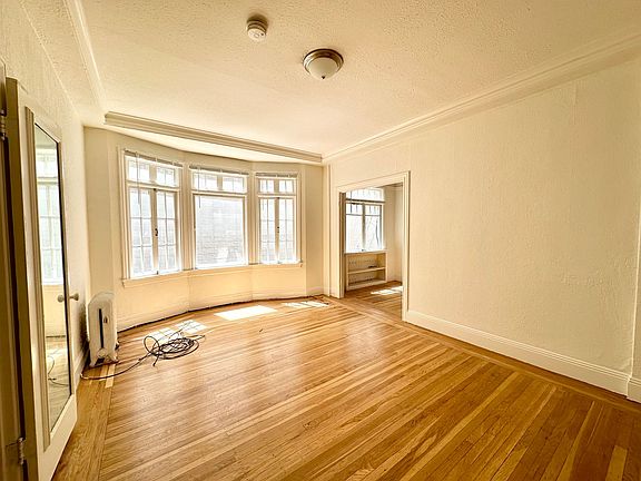 2nd image of 315 Hyde St APT 201
