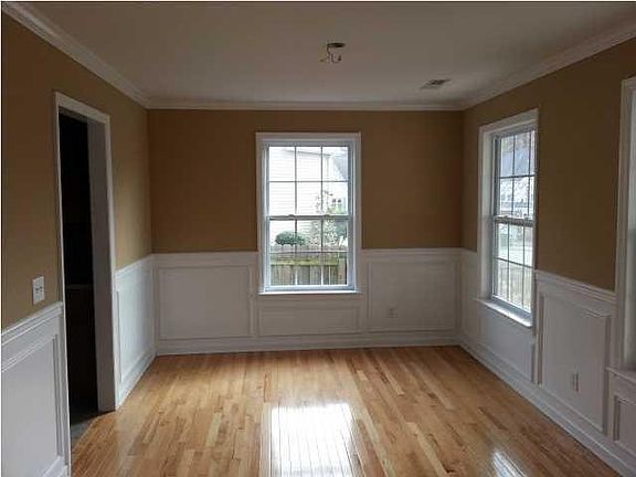 5th image of 12 Heatherwood Ln