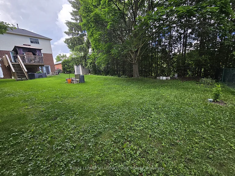 154 Maple St #BASEMENT — Photo 17