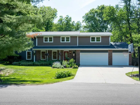 6420 Brandywood Trl, Sun Prairie, WI 53590