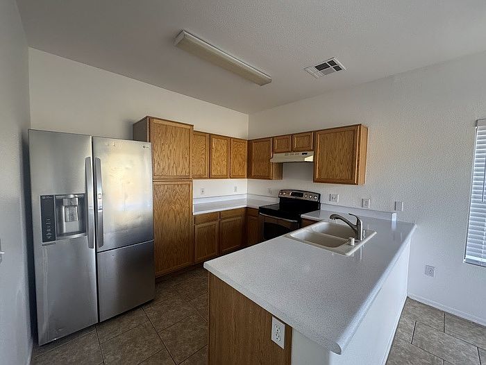 1st image of 4060 E Melinda Ln