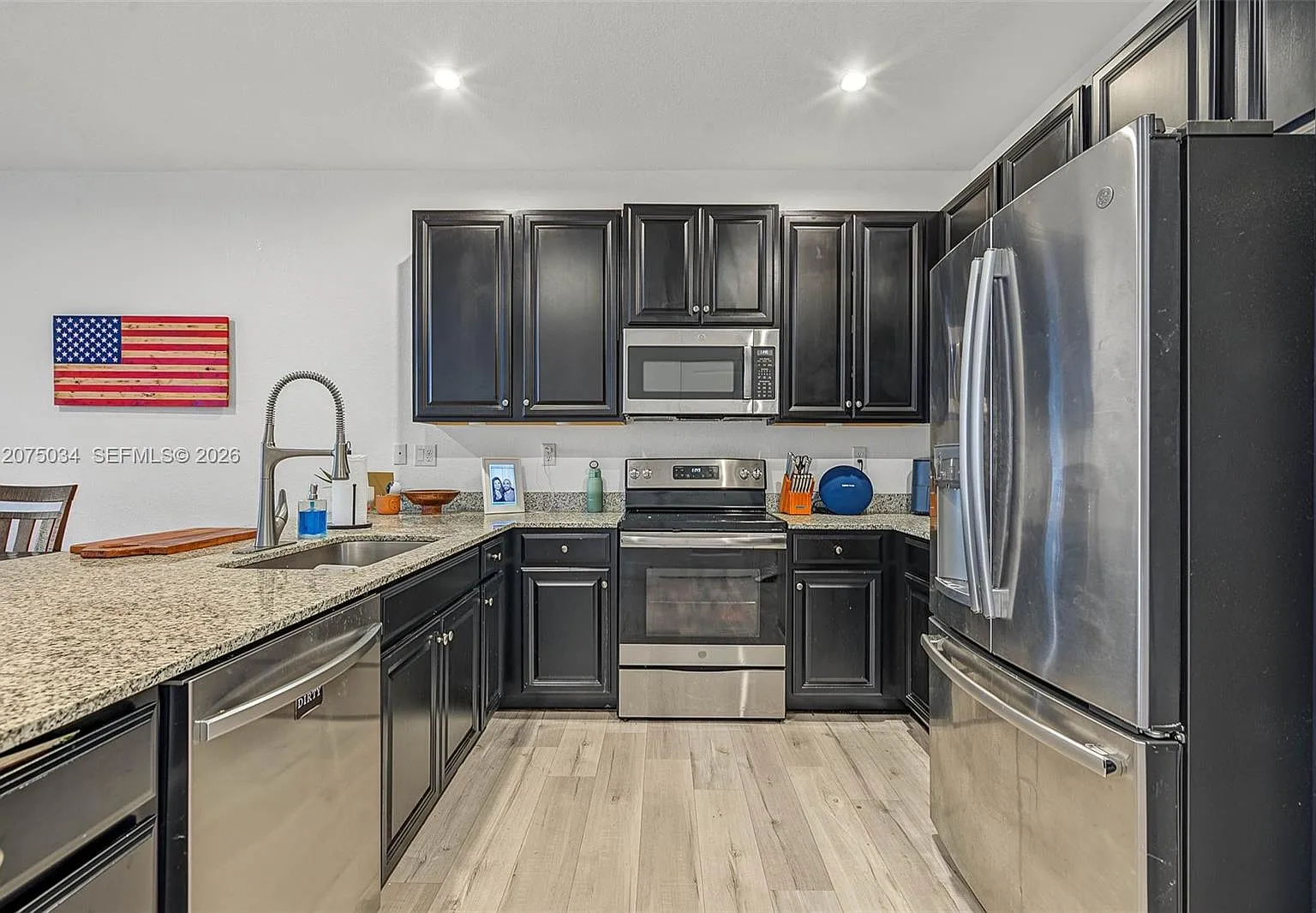 Mc Residential — Photo 3
