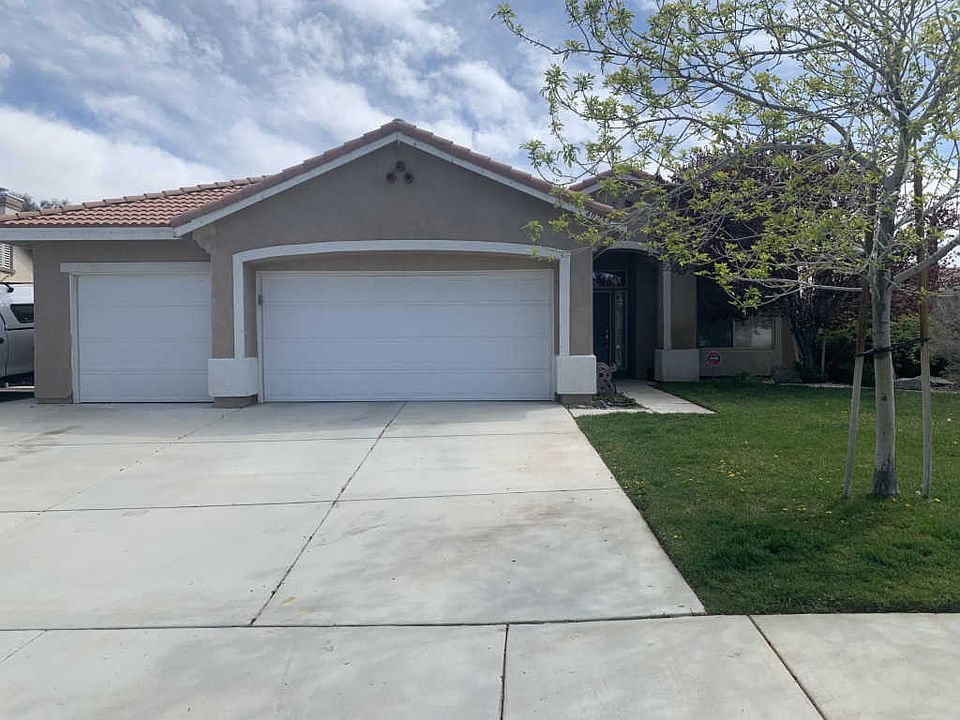 1st image of 40234 Springpark Ln