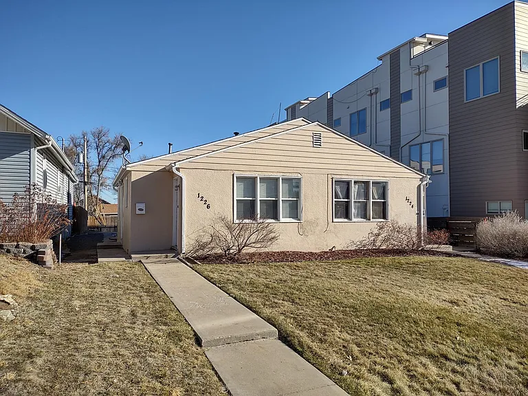 1226 N Perry St — Photo 1