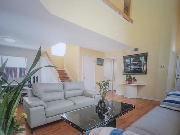 4th image of 1250 Elkwood Dr
