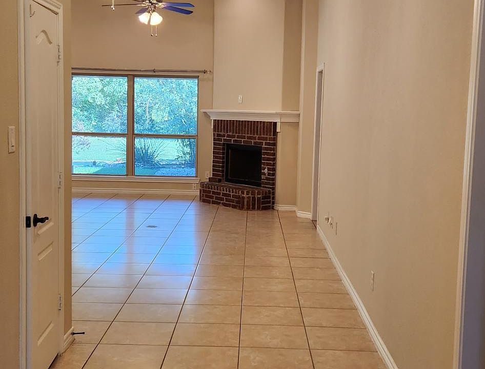 3819 Shorewood Dr, Arlington, TX 76016 Zillow