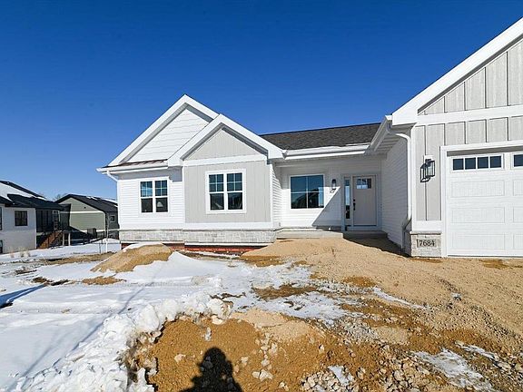 2nd image of 7684 Stonecrop Way