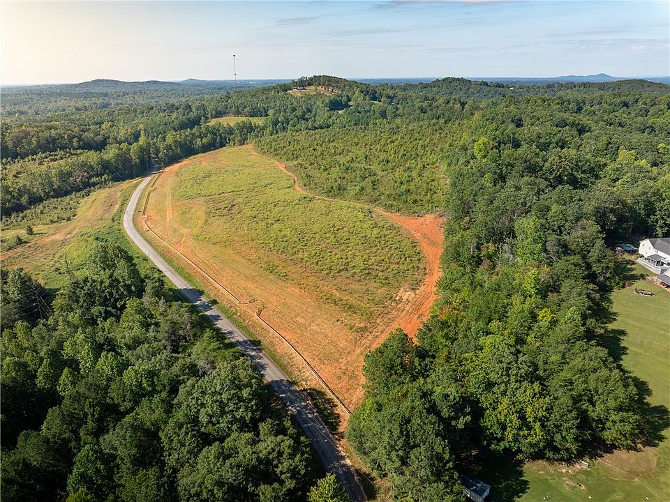 1st image of 1 Hood Rd