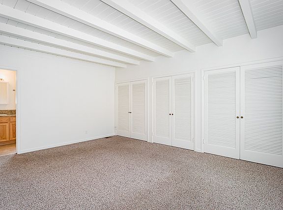 5th image of 370 Arcadia Ave