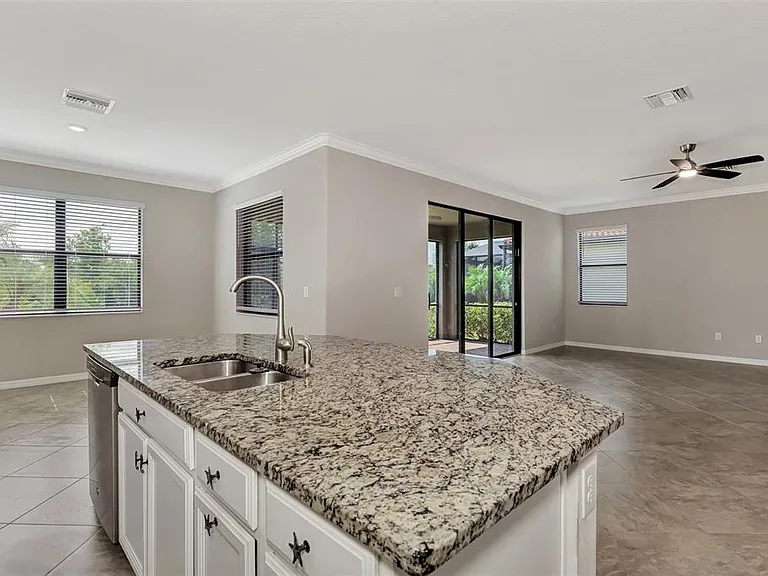 10113 Fiddlewood Dr — Photo 20