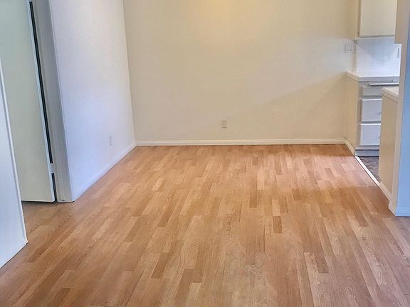 3rd image of 1707 Brockton Ave #10