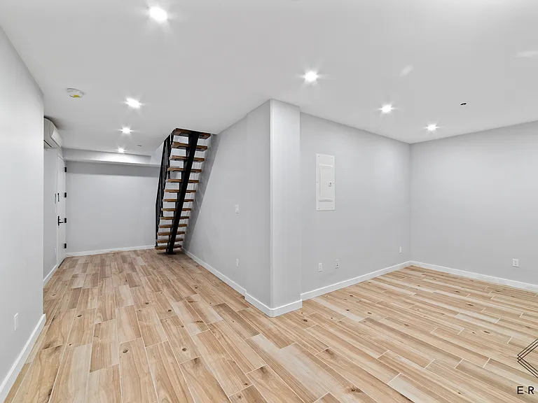 2913 Snyder Ave #1A — Photo 7