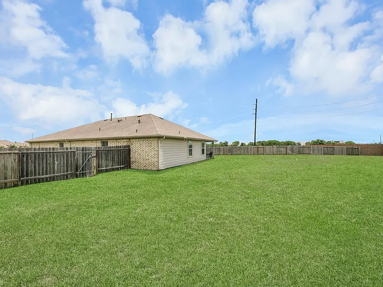22939 San Giorgio Ct — Photo 35
