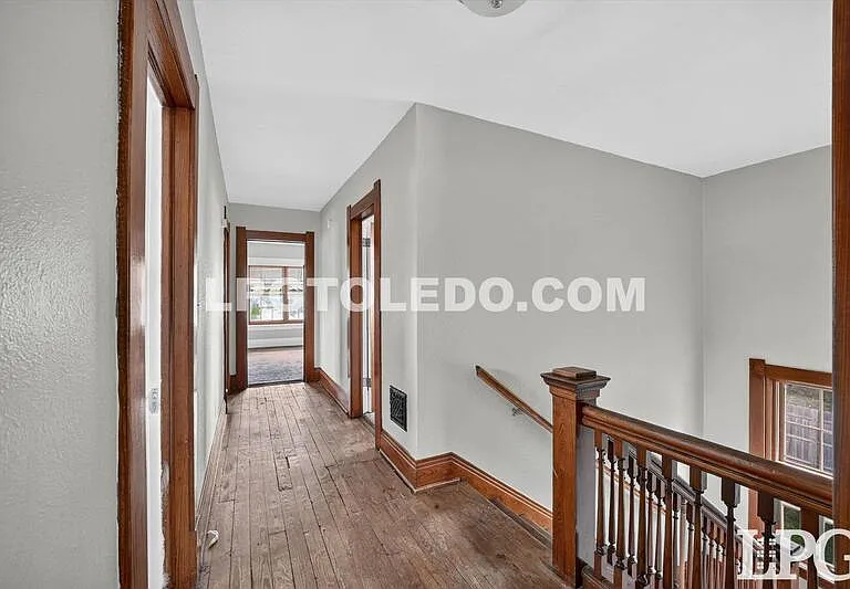 3318 Stickney Ave — Photo 18