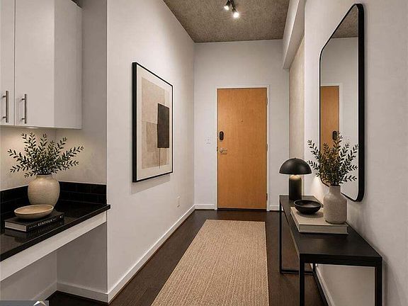 4th image of 361 17th St #706
