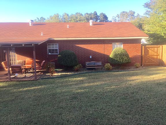 4th image of 608 Twin Oak Dr