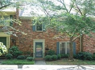 1482 Leafmore Sq, Decatur, GA 30033