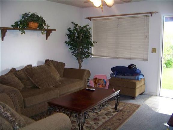 3rd image of 1052 S Rencher St