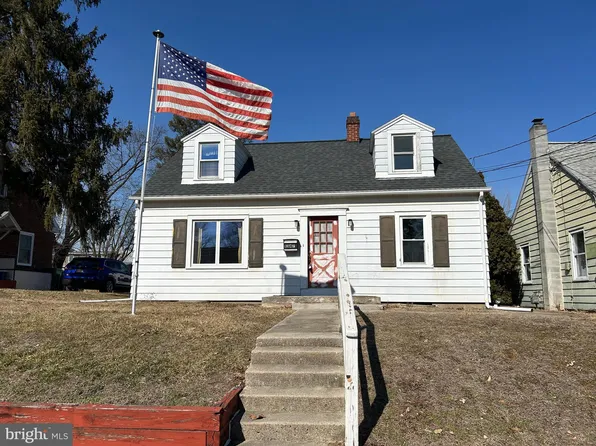 1347 E Caracas Ave, Hershey, PA 17033